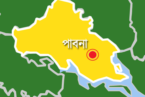 কলেজ মাঠে জুয়া ও অসামাজিক কর্মকাণ্ড
