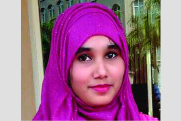 খাদিজাকে কেবিনে স্থানান্তর