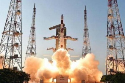 এক রকেটেই ৮৩টি স্যাটেলাইট পাঠাবে ভারত