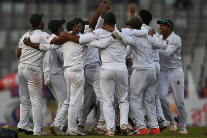 কোচের ধমকেই বিরতির পর বদলে যায় বাংলাদেশ!