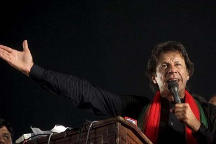 গোপনে রাজধানী দখলের পরিকল্পনা ইমরান খানের