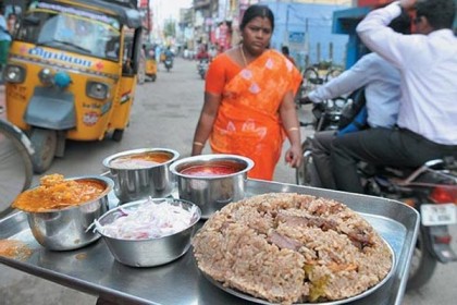 খাসি নয়, বিড়াল মেরে বানানো হচ্ছে বিরিয়ানি!