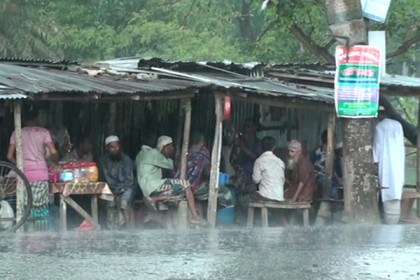 নিম্নচাপের প্রভাবে সাগর উত্তাল, পটুয়াখালীতে বৃষ্টি অব্যাহত
