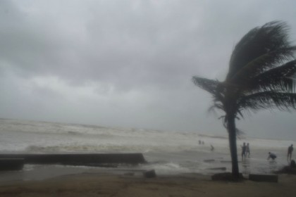 সাগরে গভীর নিম্নচাপ, চট্টগ্রাম বন্দরের কার্যক্রম স্বাভাবিক

