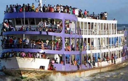 বরিশালের অভ্যন্তরীণ রুটের লঞ্চ চলাচলে নিষেধাজ্ঞা প্রত্যাহার