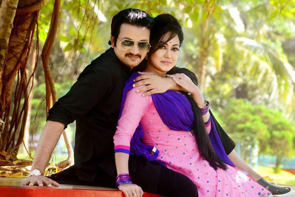 সাইমন এখন ভূমি কর্মকর্তা