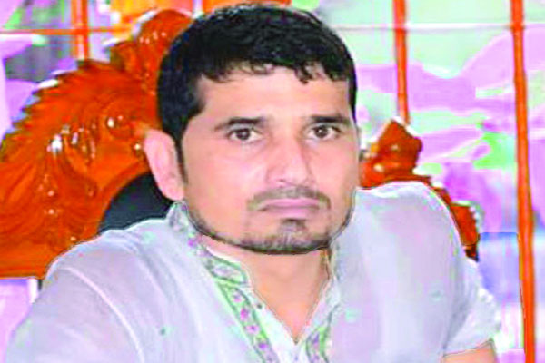 রাস্তায় গাড়ি থামিয়ে গুলি ও কুপিয়ে সহযোগীসহ ইউপি চেয়ারম্যান খুন