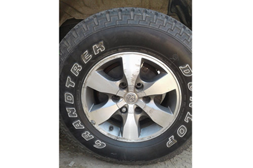 রহস্যজনক দুর্ঘটনার কবল থেকে বেঁচে গেলেন ইবি ভিসি