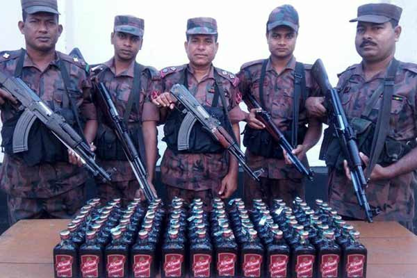 সিলেট সীমান্তে মদের চালান জব্দ