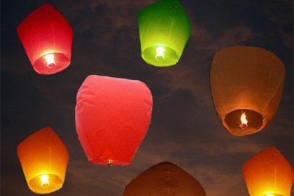 হয়তো ভালোবাসে...