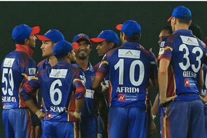 মোসাদ্দেকের দৃঢ়তায় রংপুরকে ১৭১ রানের টার্গেট দিল ঢাকা