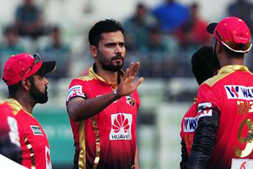 একটি জয়ের খোঁজে ঢাকার মুখোমুখি মাশরাফিরা