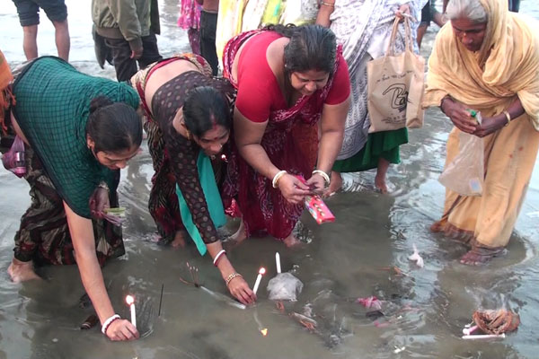 ছবিতে কুয়াকাটার রাস উৎসব
