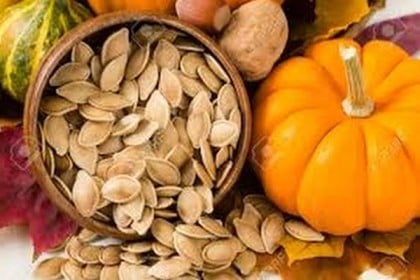 চুল দ্রুত লম্বা করে কুমড়ার বিচি