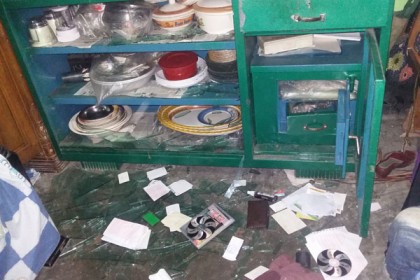 লক্ষ্মীপুরে প্রবাসীর বাড়িতে ডাকাতি, গৃহবধূসহ আহত ২