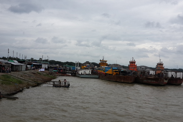 ফেরিস্বল্পতা, শিমুলিয়া নৌরুটে পারপার ব্যাহত