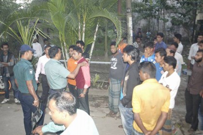 বরিশালে অস্ত্রসহ ছাত্রলীগের ৪ কর্মী আটক
