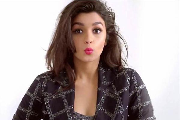 'শাহরুখ খানের পেট থেকে ছুঁচো ডাকার শব্দ শোনা যেত'