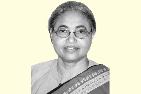প্রশাসন কি যুগ থেকে পিছিয়ে পড়ছে?