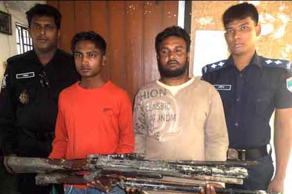 সুন্দরবনে ২ বনদস্যু আটক, ৫টি আগ্নেয়াস্ত্র উদ্ধার