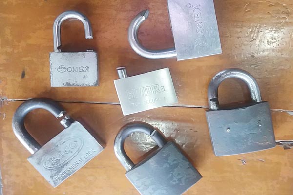 চৌদ্দগ্রামে এক রাতে ৭ জায়গায় চুরি