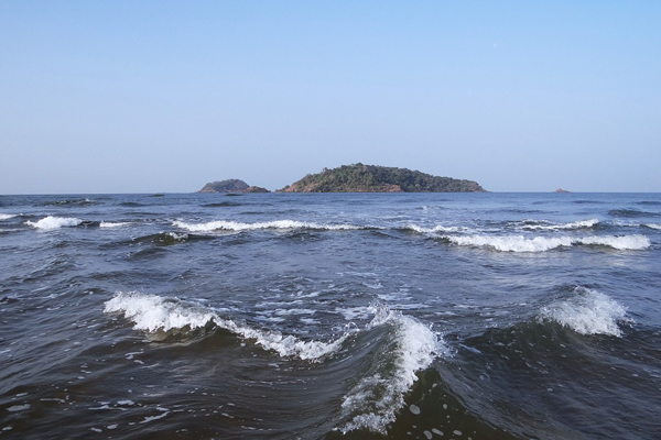আরব সাগরে সন্দেহজনক সিগন্যাল!