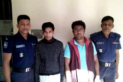 রায়পুরে ২ মাদক ব্যবসায়ী গ্রেফতার