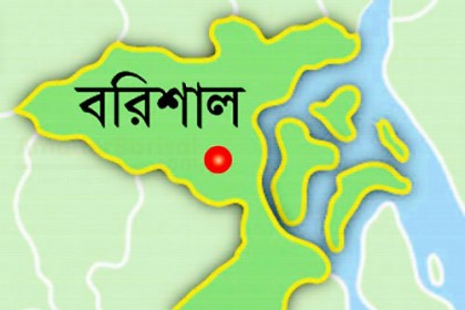 বোমা ফাটিয়ে মাছের আড়ত থেকে কোটি টাকা লুট
