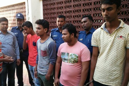 মেলায় গিয়ে গণধর্ষণের শিকার দুই স্কুলছাত্রী, আটক ৪