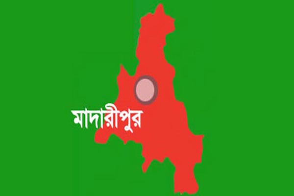 সাড়ে ৪ মণ জাটকা জব্দ, আটক ৩ 

