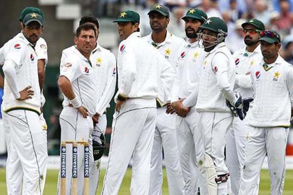 পরাজয়ের বিশ্বরেকর্ড পাকিস্তানের!

