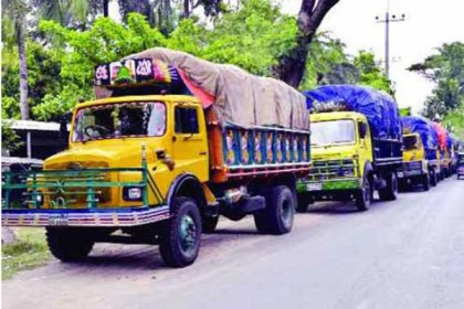 সোনামসজিদ স্থলবন্দরে আটক দেড়শ পণ্যবাহী ট্রাক
