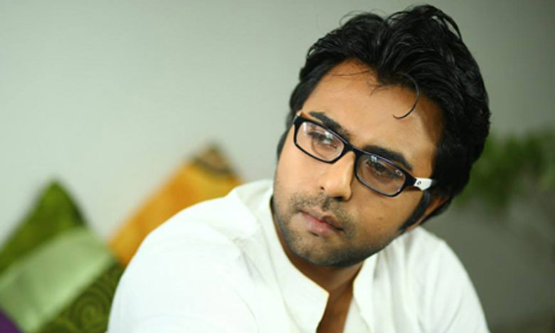 অপূর্ব নিজেই যখন লেখক...