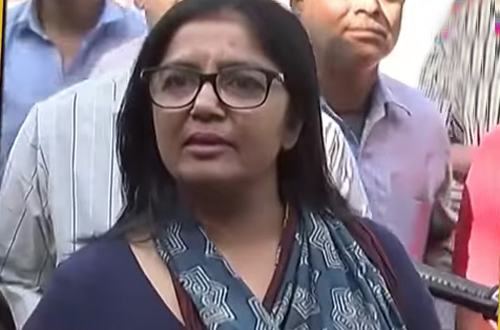 মোদির জন্য স্বামীকে ডিভোর্স দিচ্ছেন এই নারী (ভিডিও)