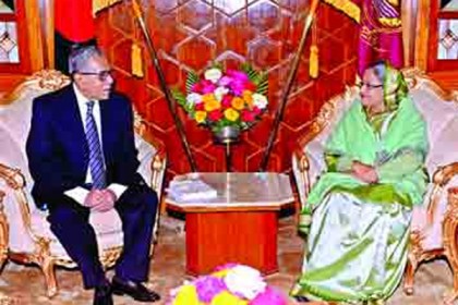 রাষ্ট্রপতির সঙ্গে প্রধানমন্ত্রীর সাক্ষাৎ