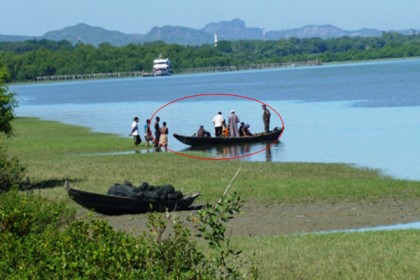 নাফ নদী থেকে নারীর লাশ উদ্ধার, ৪ নৌকা ফেরত পাঠাল বিজিবি