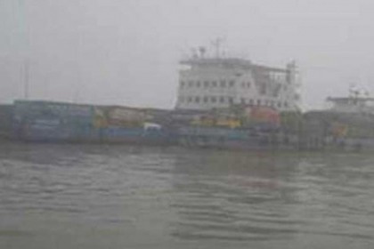 পাটুরিয়া-দৌলতদিয়া রুটে ফেরি চলাচল স্বাভাবিক
