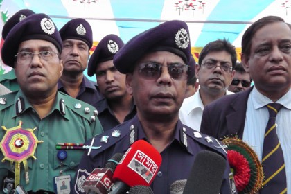 'জঙ্গিবাদ বাংলাদেশের জন্য নতুন চ্যালেঞ্জ'