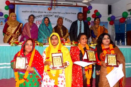 জয়িতা পুরস্কার পেলেন রাজশাহীর পাঁচ নারী
