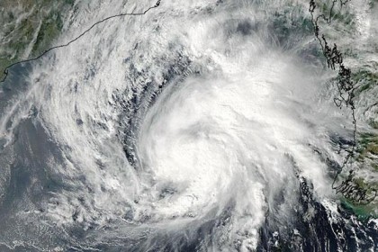 ঘূর্ণিঝড় 'ভারদাহ', আন্দামানে আটকা পড়েছেন ১৯শ' পর্যটক