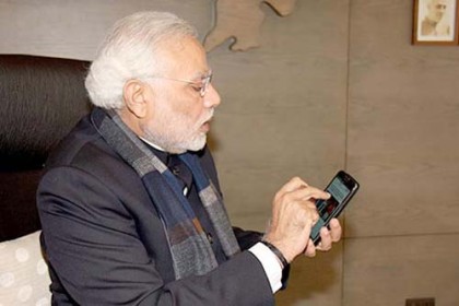 মোবাইলেই জনসভায় ভাষণ দিলেন মোদি