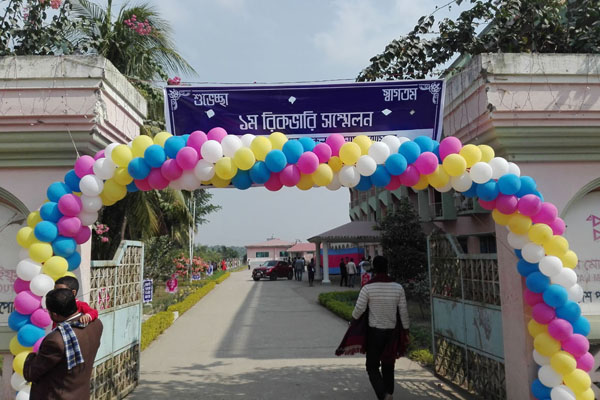 বিজয় দিবসে কুয়াকাটায় ব্যতিক্রমী আয়োজন 

