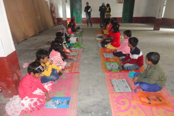 চুয়াডাঙ্গায় বিজয় দিবস উপলক্ষে শিশুদের আবৃত্তি ও চিত্রাংকন প্রতিযোগিতা
