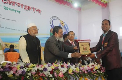 'সাংবাদিকরা লেখনীর মাধ্যমে ঘুমন্ত জাতিকে জাগ্রত করে'
