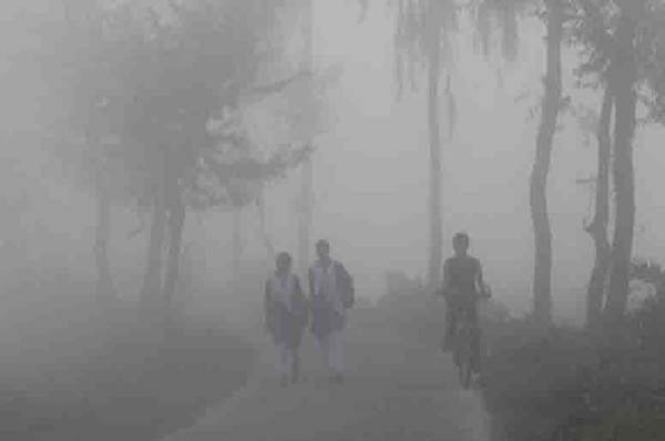 লক্ষ্মীপুরে তীব্র শীতে জনজীবন স্থবির
