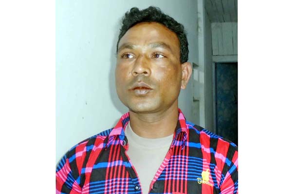 'ধর্ষণের' পর মেয়েকে হত্যা, সৎ বাবা আটক