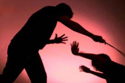 টাঙ্গাইলে এক নারীকে পিটিয়ে হত্যা
