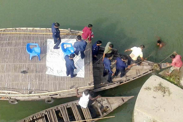 কুমিল্লায় মুক্তিপণ না পেয়ে স্কুল ছাত্রকে খুন
