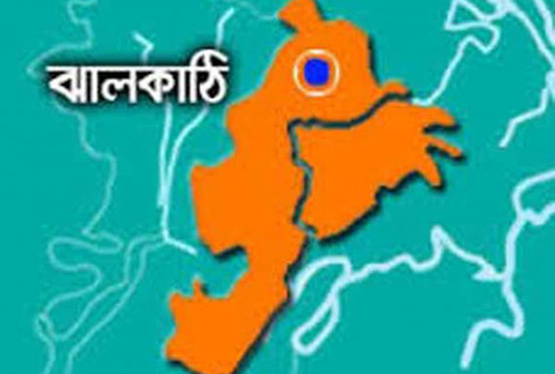 চাঁদার দাবিতে চায়ের দোকানে ট্রাফিক পুলিশের হামলা