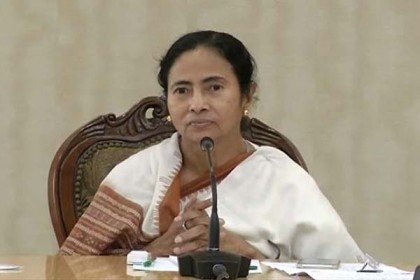 মমতার জন্য সোনিয়ার আমন্ত্রণে সাড়া দিল না বামেরা